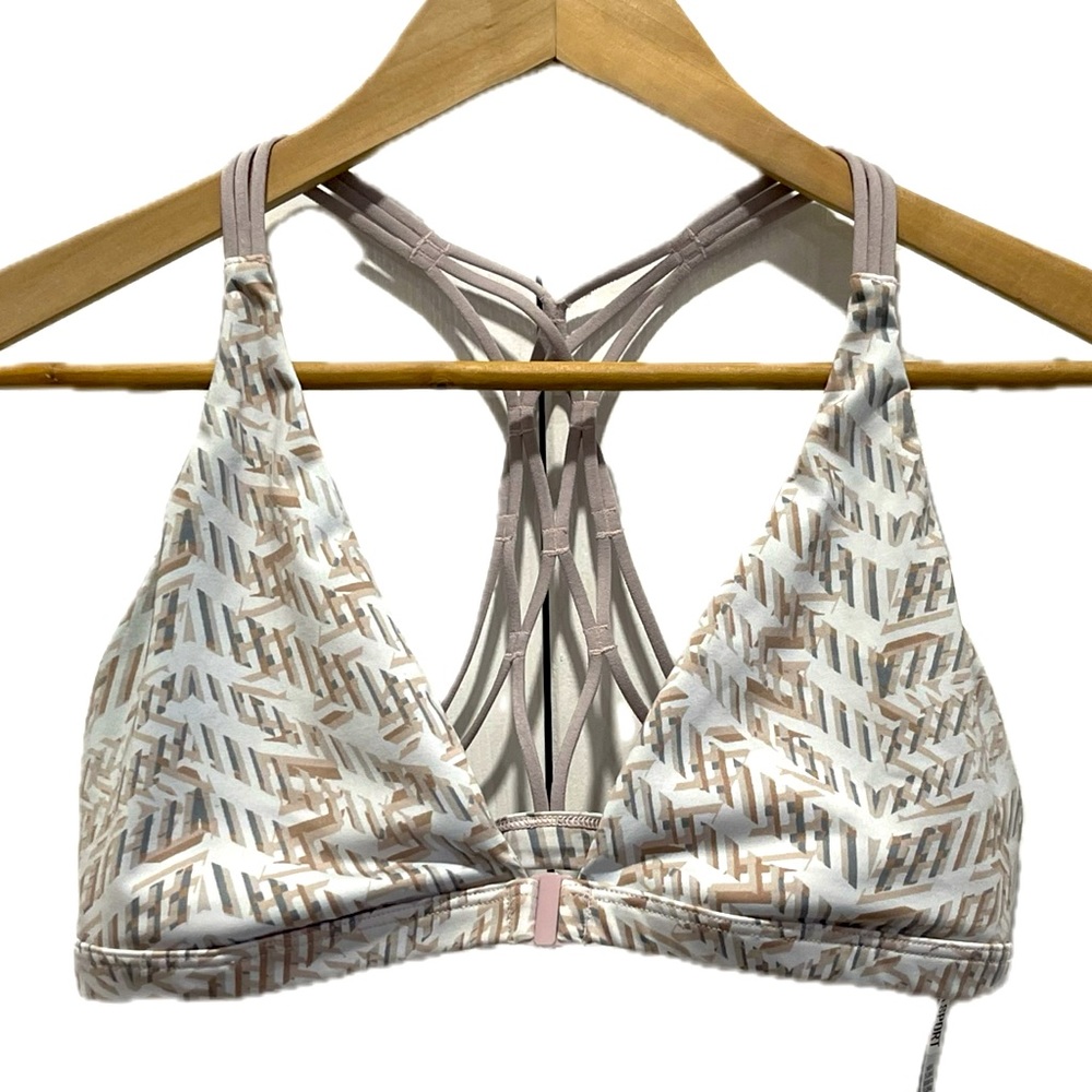 ✨2/$10✨Sz.L-Victoria Sport- Front Clasp, Cross Strappy Back Sports Bra/Bralette-